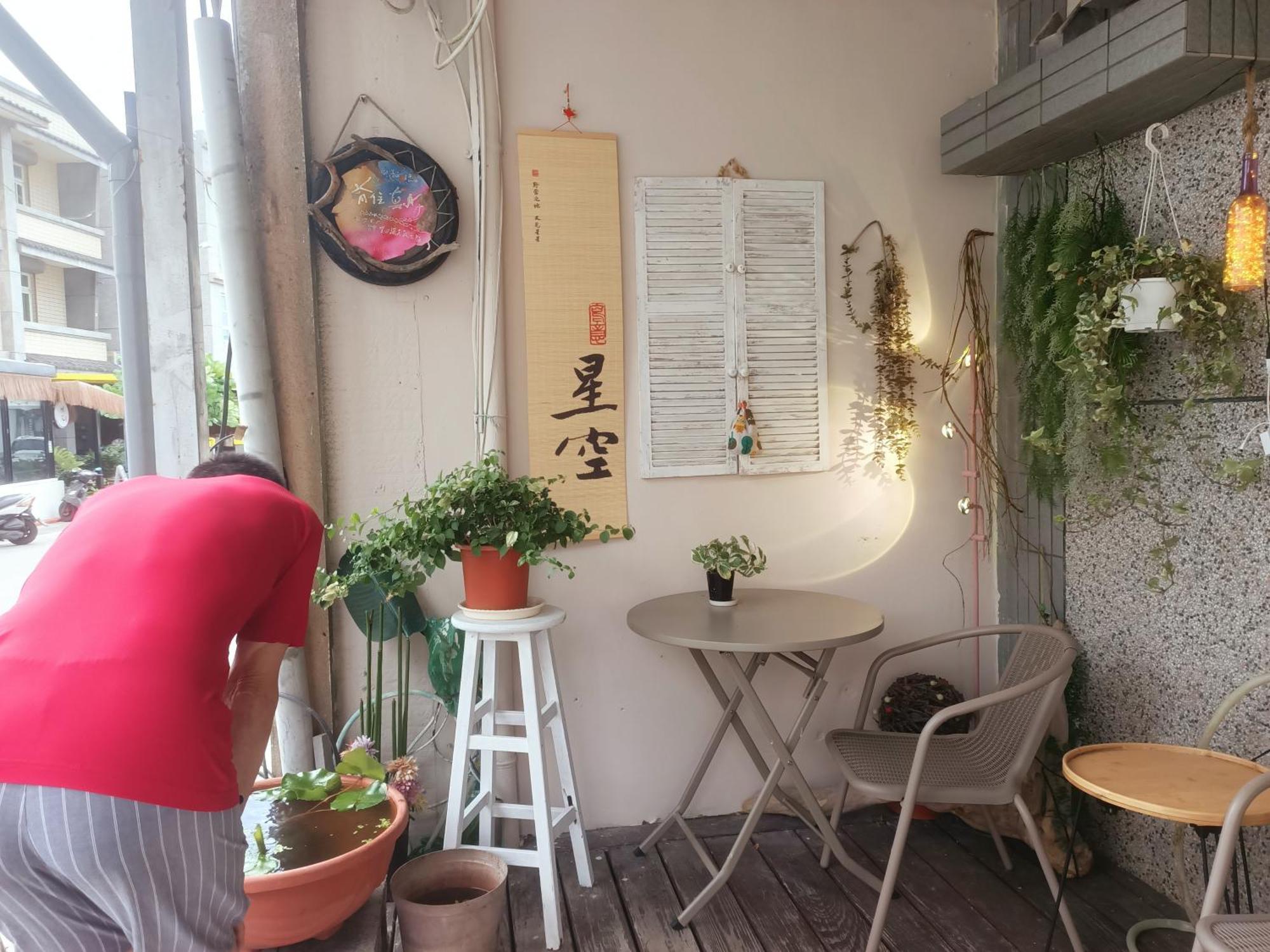 Auberge de jeunesse 七十腳落背包客棧 à Lyudao Extérieur photo