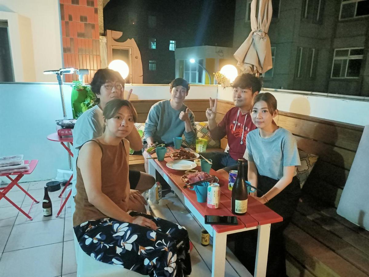Auberge de jeunesse 七十腳落背包客棧 à Lyudao Extérieur photo